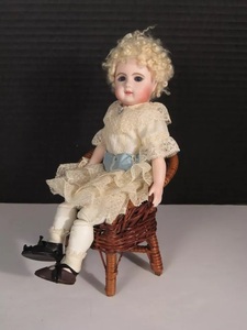  artist. li Pro bisque doll leather body Mini . net baby's bib na-. chair attaching Artisan French Steiner Doll Miniature 22.