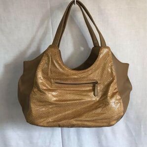 A96HusHusH トートバック