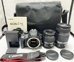 【美品】CANON キヤノン EOS Kiss X7 ダブルズームキット EF-S18-55ｍｍ/EF-S55-250ｍｍ 一眼レフカメラ カメラバック付き！