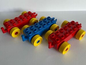 レゴ レゴデュプロ LEGO 車 3台セット 赤2台 青1台 車ベース 連結 特殊パーツ 乗り物 フィグ ブロック 知育 中古 即決