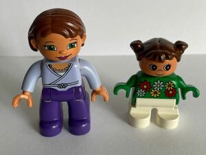 レゴ レゴデュプロ LEGO フィグ 人形 2体セット 女性 女の子 子供 親子 紫 緑 花柄 中古 即決　送料無料 ブロック 知育