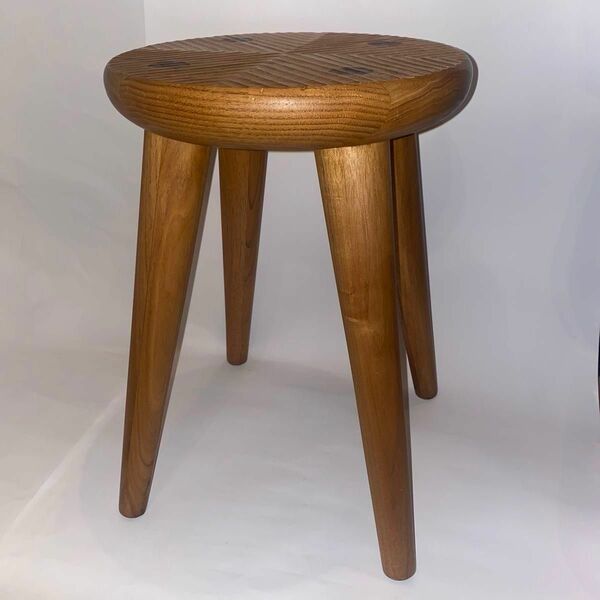 クルミスツール クルミ丸椅子 クルミ材 木製いす 4本脚 くるみ 家具 インテリア 椅子 スツール 丸椅子 木製スツール