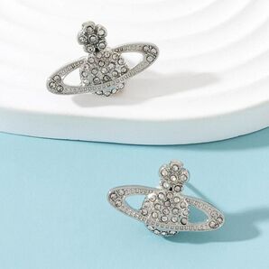ピアス