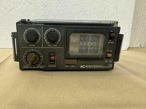 ヤ60 ナショナル National RF-727 Panasonic 昭和レトロ パナソニック クーガー 昭和レトロ ラジオ ジャンク 部品取り