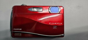 FinePix Z800EXR （レッド）