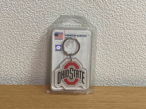 OhioStateオハイオ州立大学バックアイズフットボール アメフト　キーホルダー　キーリング　 アクリルキーホルダー