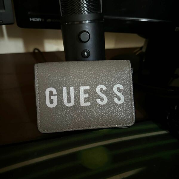 GUESS 三つ折財布 ミニウォレット 