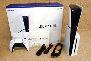 【中古 良品】新型 PlayStation 5 slim 通常版 CFI-2000A01 ディスクドライブ搭載モデル 本体 PS5 SONY(PFA39-1)