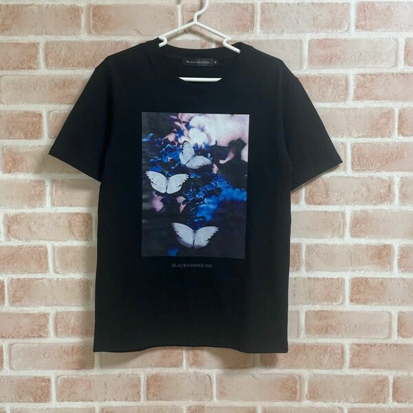 Black by VANQUISH フォトプリント半袖Tシャツ