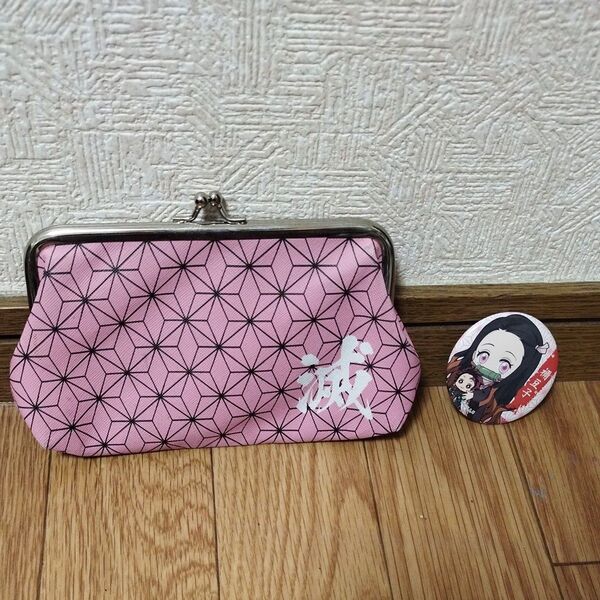未使用品☆禰豆子のがま口財布とバッジ(何故かクリップがついています) がま口 財布 ポーチ 小物入れ がま口ポーチ