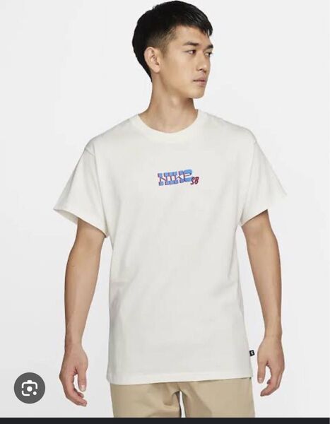 新品 NIKE SBスケートボードTシャツ