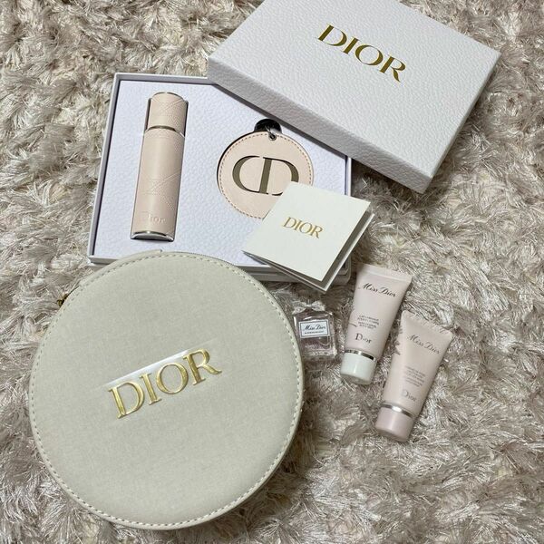 ディオール Dior ノベルティ　バニティポーチ　香水　ボディミルク　ハンドクリーム トラベルスプレー