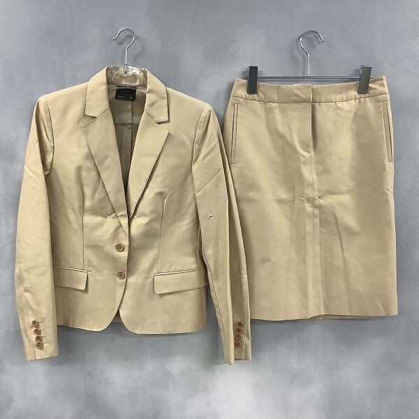 【美品】FENDI パンツスーツセットアップ ゼブラ柄 ライトブルー 42 44 【美品】FENDI パンツスーツセットアップ ゼブラ柄 ライトブルー 42 44