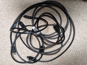 Displayport cable approximately 1.7m 4 pcs set ( used )( including carriage )