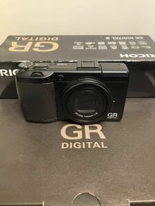 RICOH GR DIGITAL III 3 中古品 デジタルカメラ リコー sony sigma lica 電池パック、充電器、他