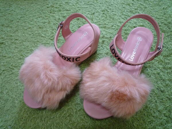 最終 試着のみ★美品★Lovetoxic★ラブトキシック★ふわふわ★ピンク★サンダル★厚底★M★23cm★23.5cm★格安★ラブトキ
