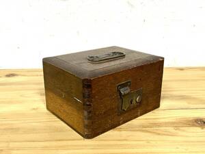 古道具 楢材無垢 古い 印鑑ケース 小物入れ 木箱 真鍮金具 アンティーク 