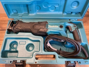 020♪おすすめ商品♪マキタ　makita レシプロソー JR3061T　＊コード補修箇所有」