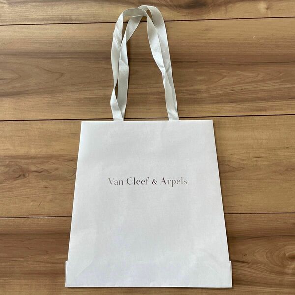 Van Cleef & Arpels ショップ袋
