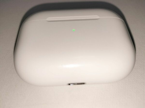 AirPods Pro 第1世代…A2190・充電器のみ