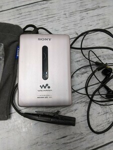 24M06-49N:【ジャンク】 SONY　WM-EX651　ソニーウォークマン　WALKMAN　オリジナルイヤホン付　現状品