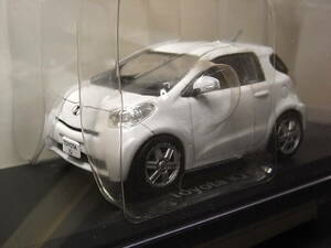 未開封 トヨタ IQ(2012) 1/43 アシェット 国産名車コレクション ダイキャストミニカー