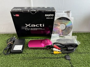  SANYO/サンヨー Xacti DMX-CS1 デジタルカメラ 付属品あり　2010年製　現状中古品　ジャンク扱い（A164）