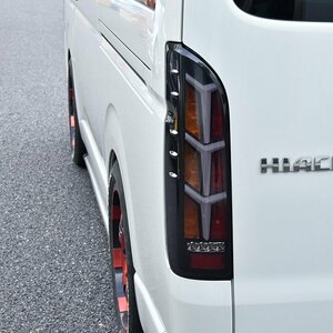 HELIOS 200系 ハイエース 3D ユーロ ビーム テール ランプ 左右 スモーク ホワイトファイバー × ブラック 新品 シーケンシャル トヨタ