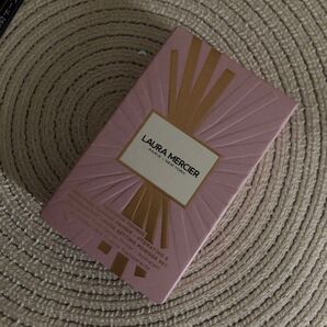 ローラ メルシエ LAURA MERCIER プレシャス