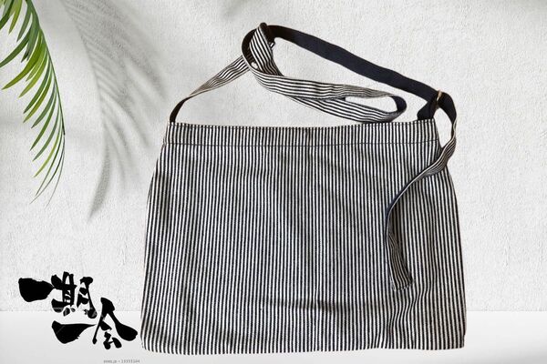 【新品 サコッシュ ショルダーバッグ】キャンバス地 ショルダーボディーバッグ ユニセックス