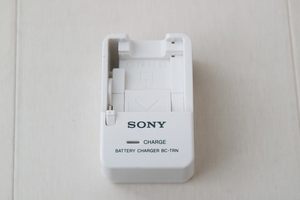 ＜ ソニー 充電器 ＞ SONY 純正チャージャー BC-TRN ＜ N D T R G タイプ兼用 ＞