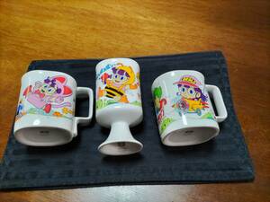  Glyco po key prize * Dr. Slump Arale-chan * mug cup set 