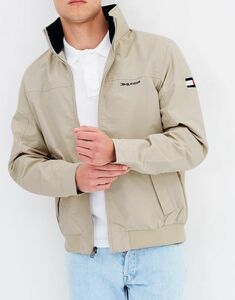 USA正規品【M】 トミーヒルフィガー TOMMY HILFIGER ナイロン ジャケット 撥水加工 フラッグロゴ フード付 カーキ khaki ベージュ berge