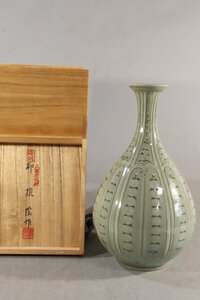 E687 Korea human culture fortune . sea Gou (. root . work )/ sake bottle / flower vase / Goryeo celadon / antique goods / old work of art / also box attaching /51354