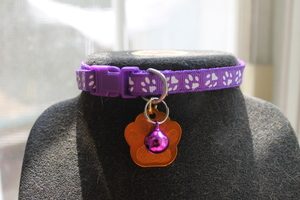 # dog cat necklace ; pad pattern [ purple ]+ identification tag [ name inserting charge included ]