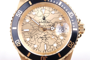 A BATHING APE Bapex T001 シリーズ 40mm 自動巻き メンズ 腕時計 金色