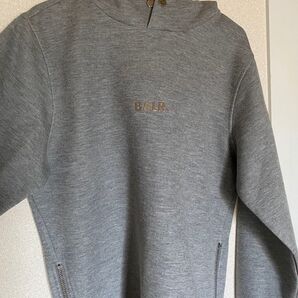 商品状態:2度着用した程度の綺麗な状態です。クリーニング済みです!初めての出品で撮り方によってみえづらくなってますm(_ _)m