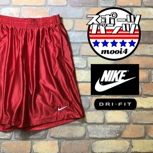 SP1-180★USA正規品★サイズ感◎★光沢レッド【NIKE ナイキ】ワンポイントロゴ ハーフパンツ【メンズ L】バスパン バスケ ストリート