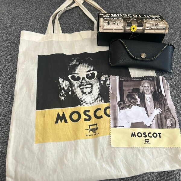 MOSCOT