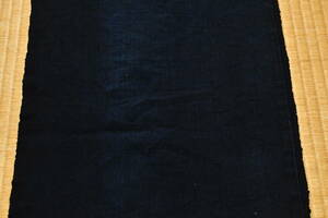 古布　藍染めの無地木綿1幅　濃紺藍上質木綿　196ｃｍ　枯れ藍　中厚地　手紡ぎ糸　アート　リメイク　創作材料　手織り木綿