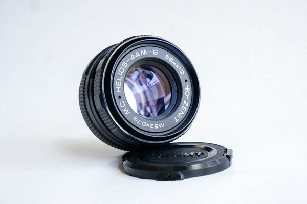 【美品】ZENIT MC HELIOS 44M-6 M42マウント オールドレンズ MF 標準単焦点レンズ ロシア製