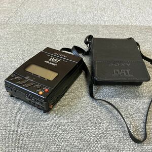 ♪2【売り切り】SONY ソニー DAT WALKMAN DATウォークマン デジタルオーディオテープコーダー TCD-D3 オーディオ機器 現状品 ケース付属