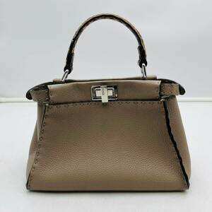 【送料無料】FENDI フェンディ　バッグ　ミニ　ピーカブー　中古品