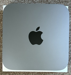 Apple Mac mini 2018 マックミニ / 3.6GHz Core i3 / メモリ8GB / SSD128GB
