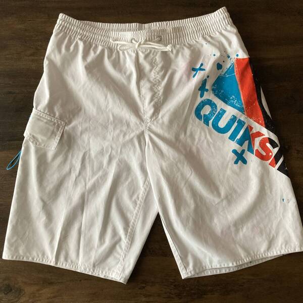 Quiksilver クイックシルバー メンズ 水着 ハーフパンツ サーフパンツ sizeS 美品 アウトレット