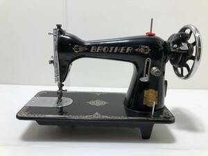 7047*BROTHER Brother швейная машина античный фотография есть дополнения *
