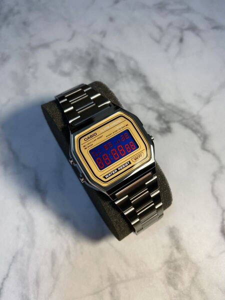 ★特別カラー★新品【送料無料】CASIO A158WE GOLDパネル クレイジーカラー液晶反転 チープカシオ カスタム タイメックス ALBA 好きにも!