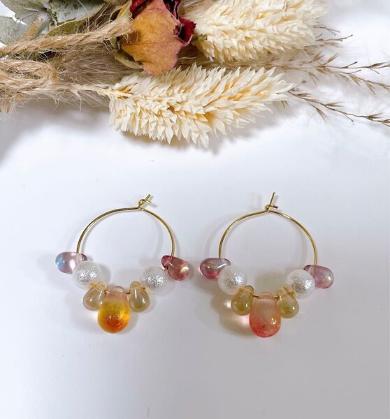 ピアス ハンドメイド レジン ドロップビーズ 大人可愛いフープピアス