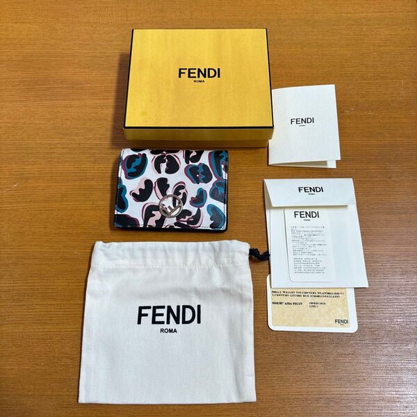FENDI フェンディ 折り財布 8M0387