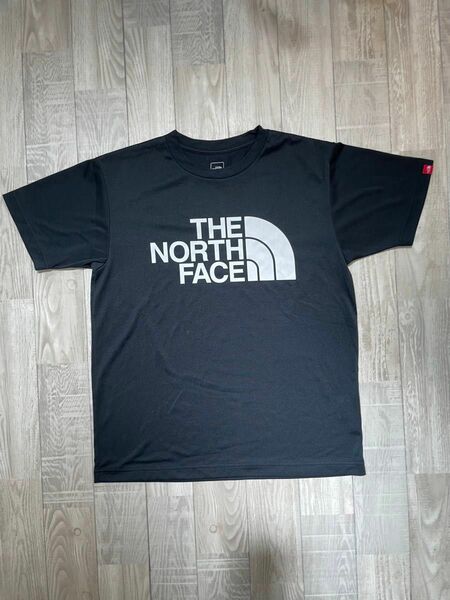 THE NORTH FACE ノースフェイス 半袖Tシャツ メンズ（M） ブラック